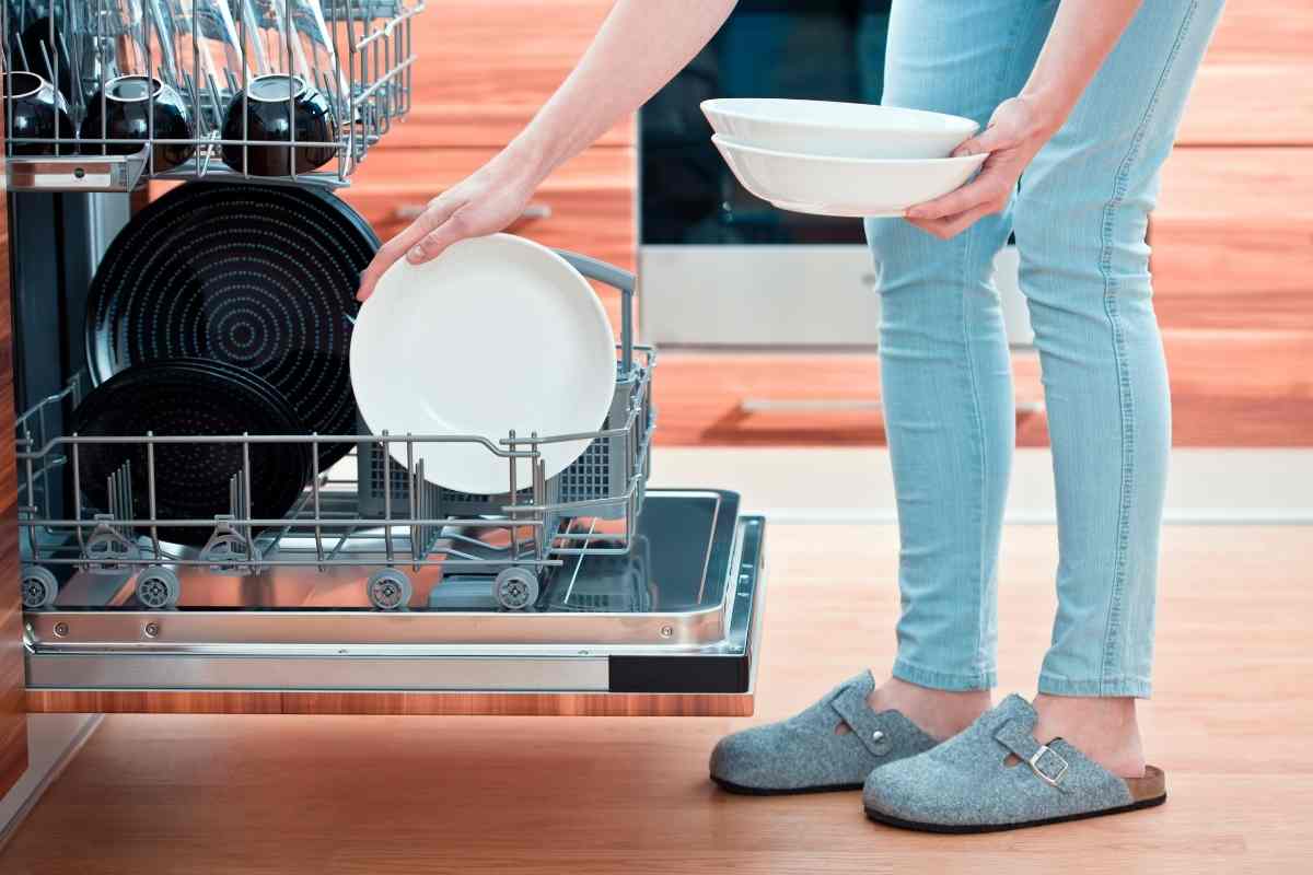 bosch-dishwashers-hot-vs-cold-water-secrets-2023