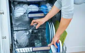 How to Clean the Dishwasher Heating Element