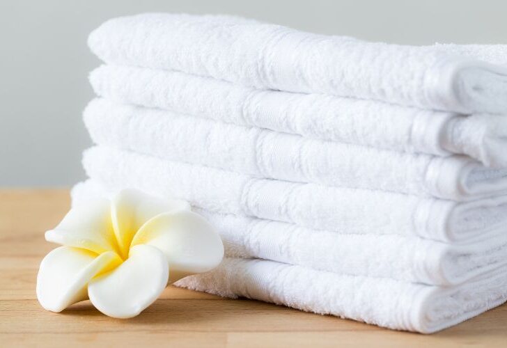 Can You Use A Towel As A Bath Mat? (Yay Or Nay)