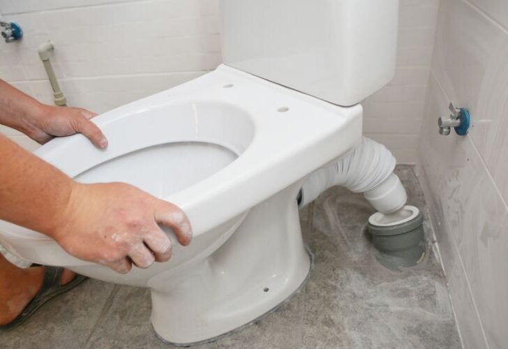This is Why Your Toilet Seat is Always Loose!