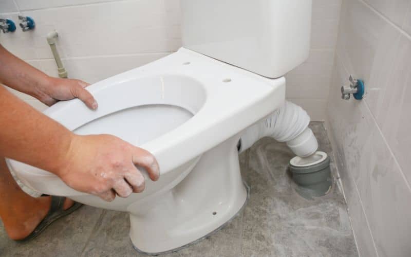 how-to-avoid-wobbly-toilet-seats-youtube