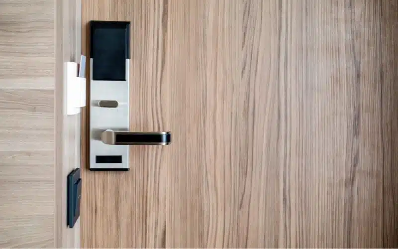 5 Best Smart Locks for Cold Weather